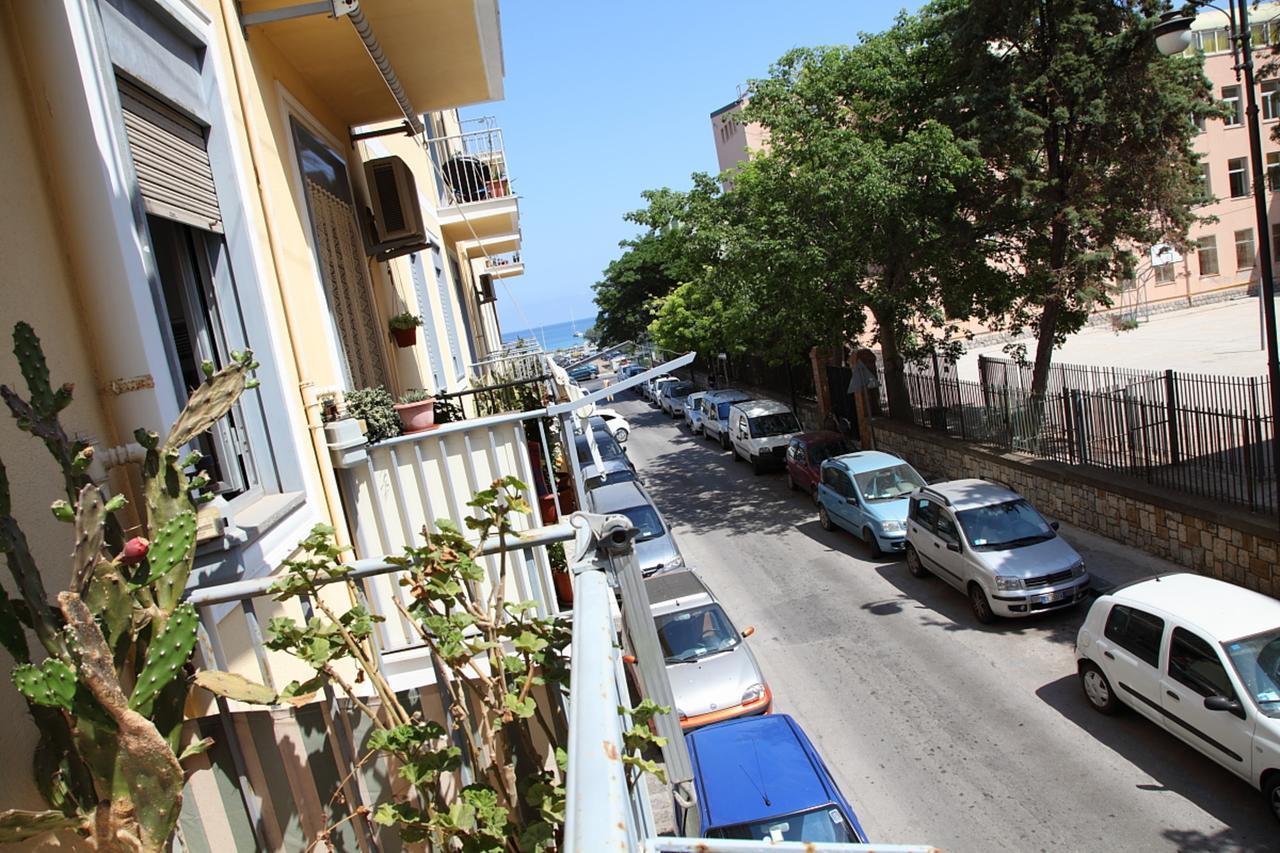 Family House - By Vacation Service Cefalù Εξωτερικό φωτογραφία