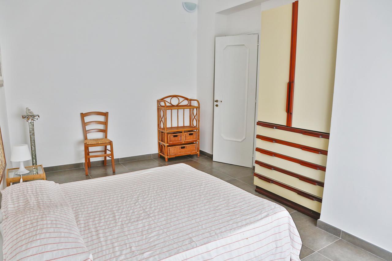 Family House - By Vacation Service Cefalù Εξωτερικό φωτογραφία